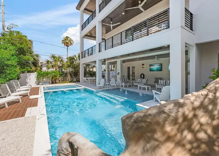 Sapphire Shores * Clearwater Beach