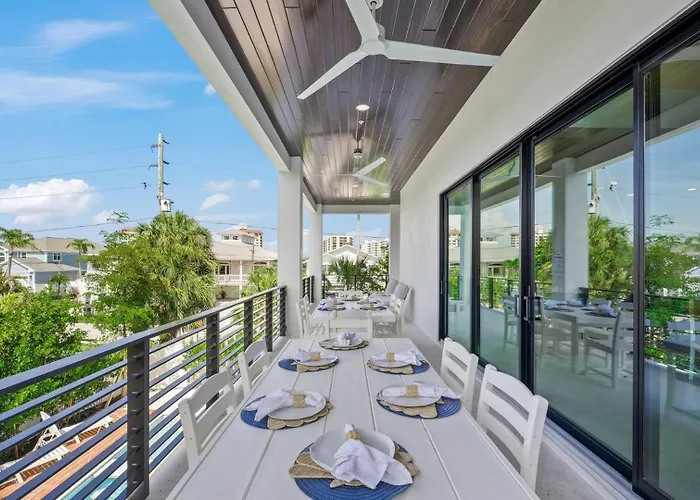Sapphire Shores * Clearwater Beach