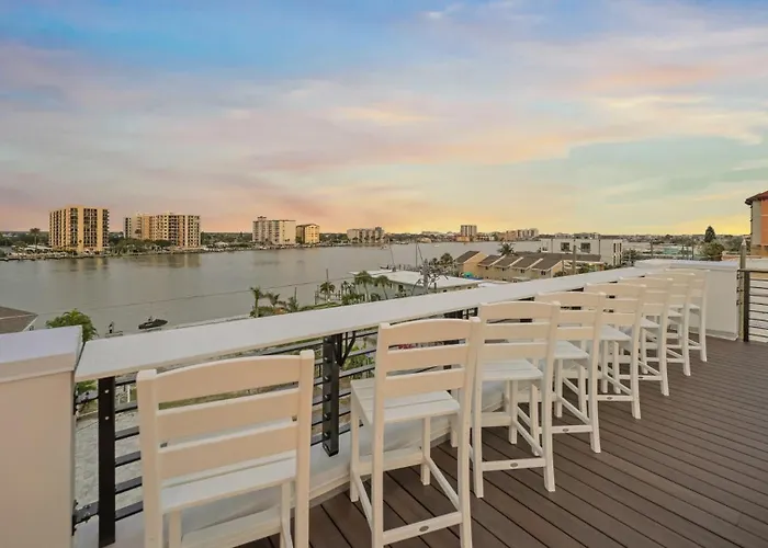 Sapphire Shores * Clearwater Beach