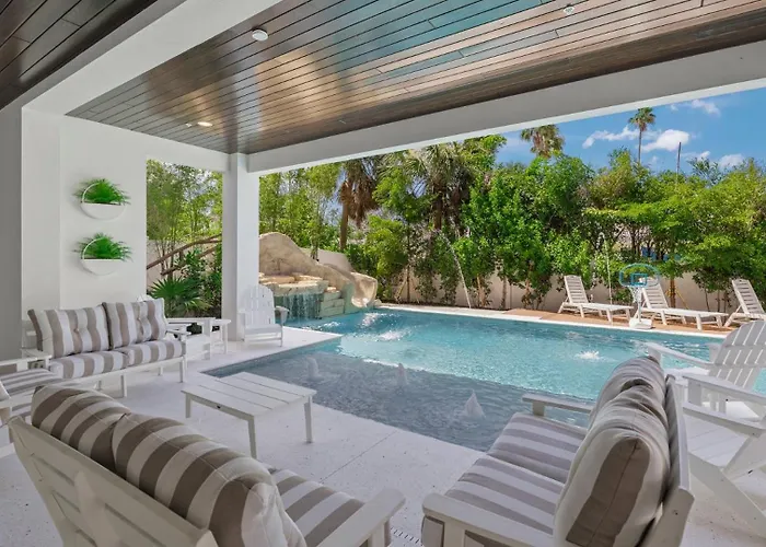 Sapphire Shores * Clearwater Beach